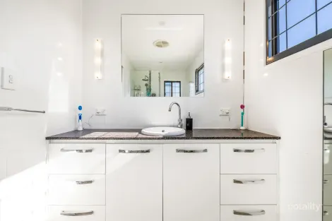 Property photo of 5 Brandy Court Kippa-Ring QLD 4021