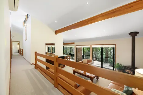 Property photo of 77 Bonogin Road Mudgeeraba QLD 4213