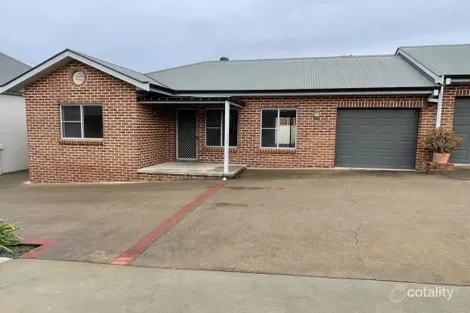 2/73 Denne St, West Tamworth, NSW 2340