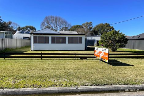 36 Brougham Ave, Fennell Bay, NSW 2283