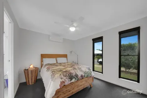 Property photo of 23 Seagull Boulevard Kirkwood QLD 4680