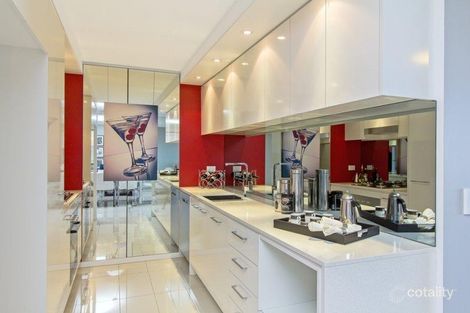 Property photo of 405/20 Labrador Street Labrador QLD 4215