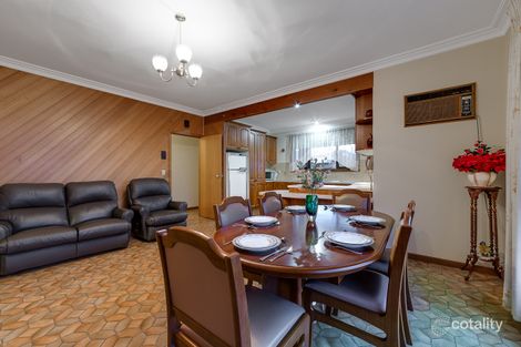 Property photo of 17 Peckover Court Endeavour Hills VIC 3802