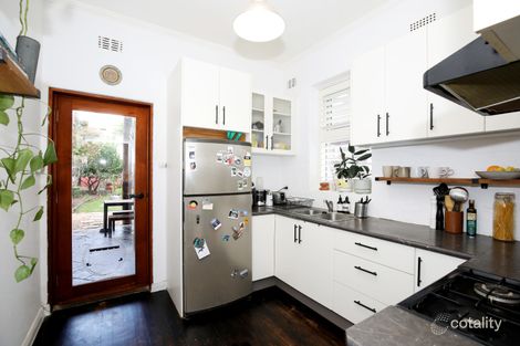 Property photo of 32 Ascot Vale Road Flemington VIC 3031