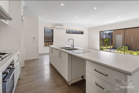 Property photo of 34 Furlong Street Craigieburn VIC 3064