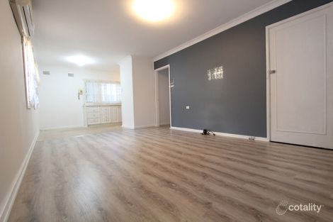 Property photo of 2 Kalgoorlie Place Cartwright NSW 2168