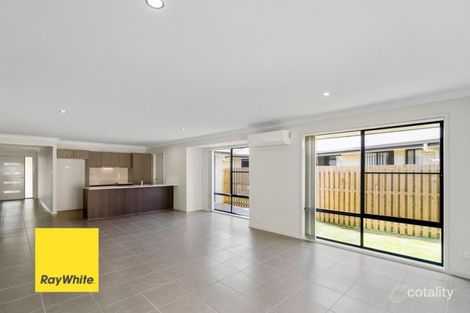 Property photo of 12 Vista Crescent Pimpama QLD 4209