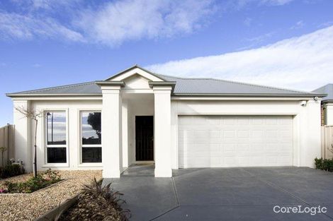 Property photo of 30 Breakwater Crescent Point Cook VIC 3030