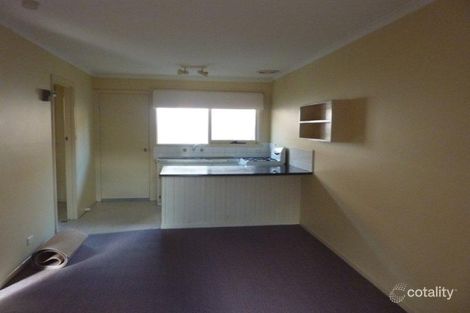 2/8 Itkeston St, Herne Hill, VIC 3218