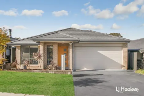 6 Gold St, Grantham Farm, NSW 2765