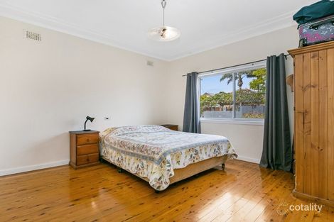 Property photo of 24 Coogee Road Point Clare NSW 2250