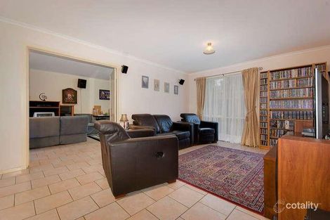 Property photo of 10 Dorothea Mackellar Avenue Oakleigh East VIC 3166