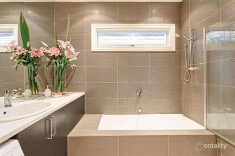 Property photo of 14 St Gothards Road Alphington VIC 3078