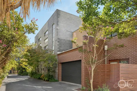 Property photo of 12 Todd Place Adelaide SA 5000