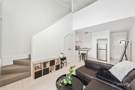 Property photo of 2/19 Eacott Street Mandurah WA 6210