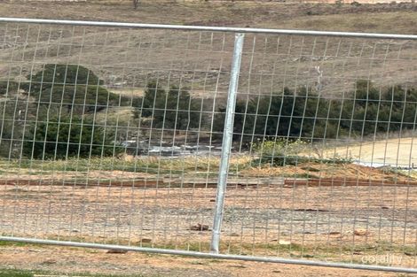 Property photo of 17 Thancoupie Crescent Whitlam ACT 2615