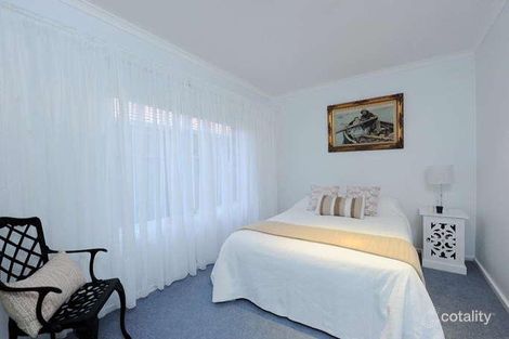 Property photo of 13 Sunset Court O'Sullivan Beach SA 5166