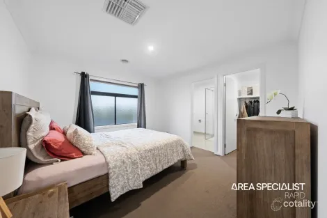 Property photo of 20 Satin Street Cranbourne VIC 3977