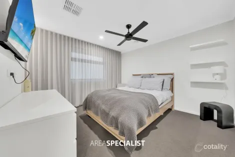 Property photo of 24 Copley Street Cranbourne VIC 3977