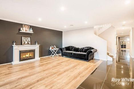 Property photo of 7 Maeve Circuit Clyde North VIC 3978