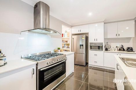 Property photo of 7 Maeve Circuit Clyde North VIC 3978