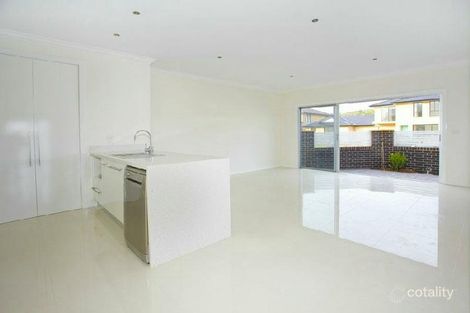 Property photo of 10 Acacia Street Windang NSW 2528