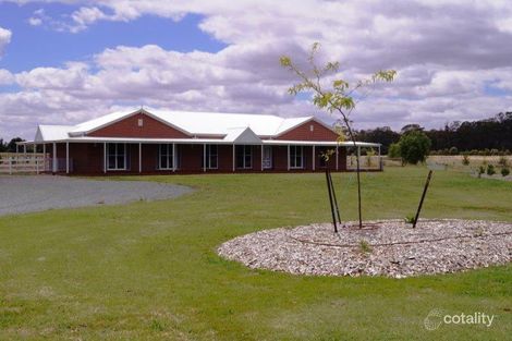 155 Coach Rd, Shepparton East, VIC 3631