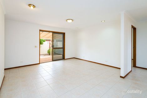 Property photo of 1/8 Davebill Court Labrador QLD 4215