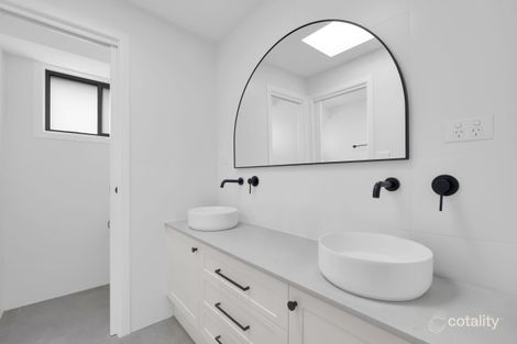 Property photo of 306 Thirlmere Way Thirlmere NSW 2572