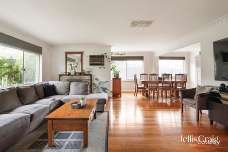 Property photo of 10 Lawley Street Reservoir VIC 3073