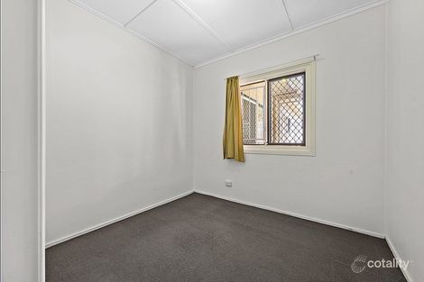 Property photo of 39 Humpybong Esplanade Redcliffe QLD 4020