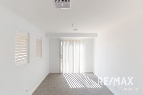 Property photo of 2 Hilton Place Junee NSW 2663