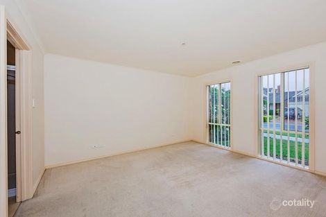 Property photo of 5 Lake Eyre Place Caroline Springs VIC 3023
