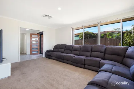 Property photo of 44 Hume Crescent Werrington County NSW 2747