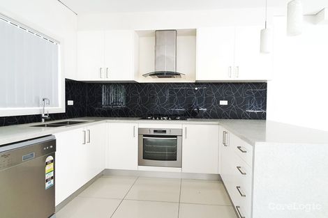 Property photo of 2/203 Newbridge Road Chipping Norton NSW 2170