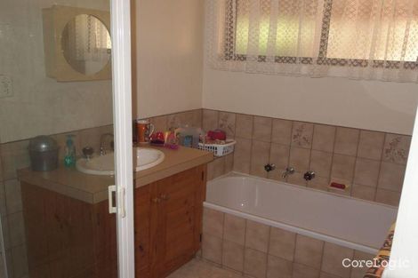 Property photo of 2 Lindsay Court Wy Yung VIC 3875