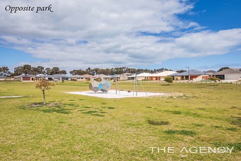 Property photo of 8 Jims Crescent Secret Harbour WA 6173