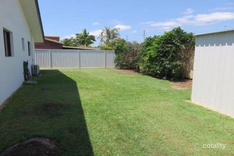 21 Kookaburra Cres, Bokarina, QLD 4575