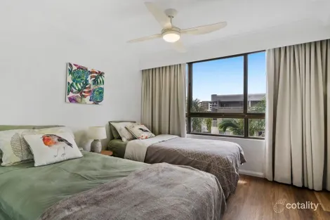 Property photo of 2E/973 Gold Coast Highway Palm Beach QLD 4221