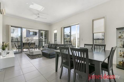 10 Grandis Cl, Wakerley, QLD 4154