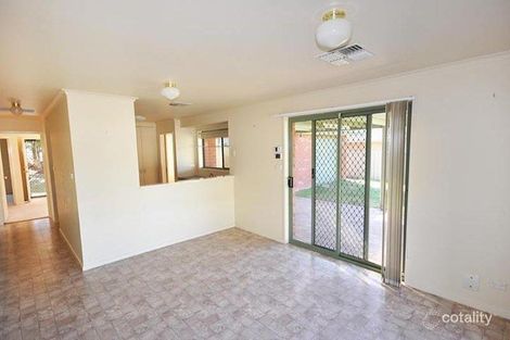 Property photo of 3 Minya Place Glenfield Park NSW 2650