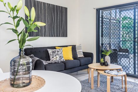 Property photo of 83 Hoff Street Mount Gravatt East QLD 4122
