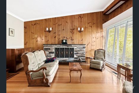 Property photo of 142 The Boulevard Aberfeldie VIC 3040