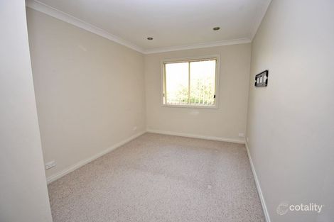 Property photo of 42 Garnet Close Narre Warren VIC 3805