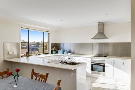 2/6 Myora Cl, Darling Heights, QLD 4350