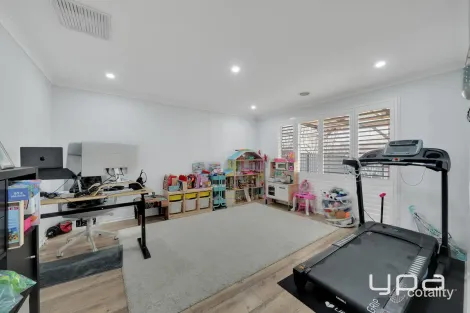 Property photo of 71 Kellerman Drive Point Cook VIC 3030