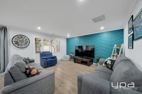 Property photo of 71 Kellerman Drive Point Cook VIC 3030