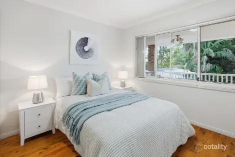 Property photo of 38 Cook Crescent East Hills NSW 2213