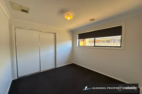 Property photo of 19 McDougall Grove Wodonga VIC 3690