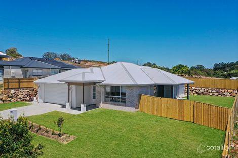 13 Barrett St, Maleny, QLD 4552